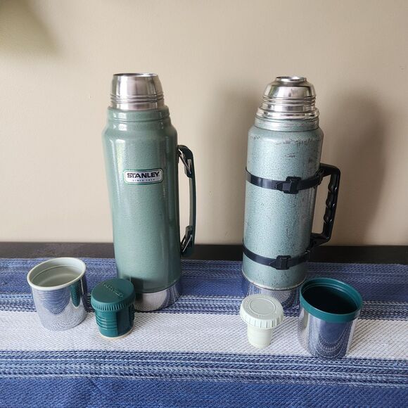 Set Of 2 Vintage Stanley Aladdin 1970s Thermos Green Steel A-944C 100 Cup 32 oz. - Picture 1 of 13